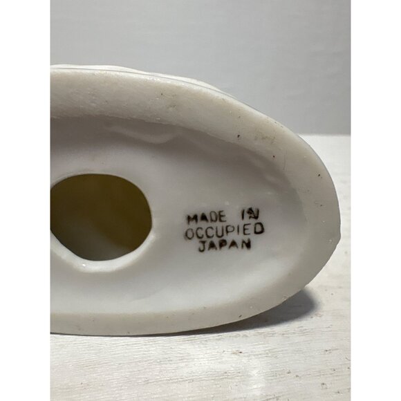 Vintage Porcelain Figurine Couple In Historical Attire Made In Occupied Japan - Picture 6 of 8